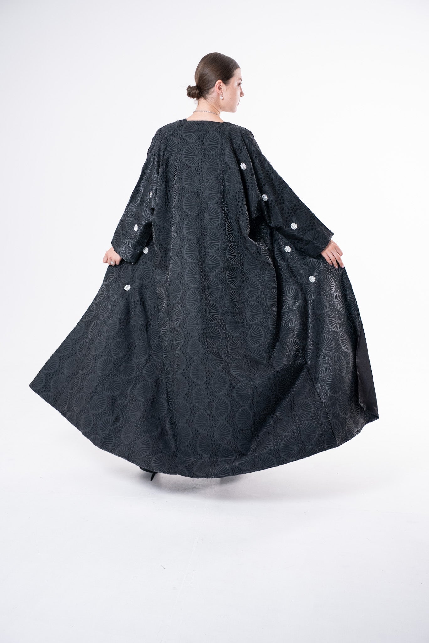 Pearl abaya Bisht