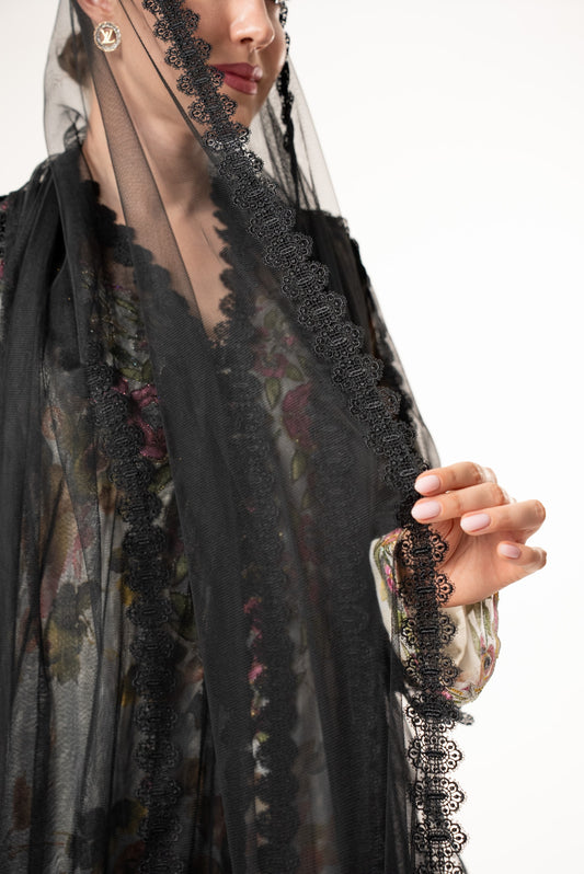 Tulle abaya with black trim